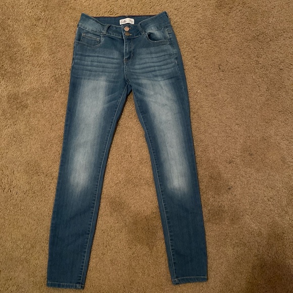 mid rise cello jeans size 5 - Picture 2 of 3